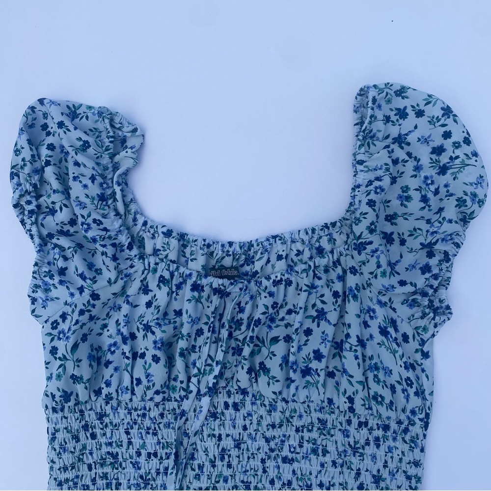 WILD FABLE WOMEN’S BLUE FLORAL DRESS SIZE M